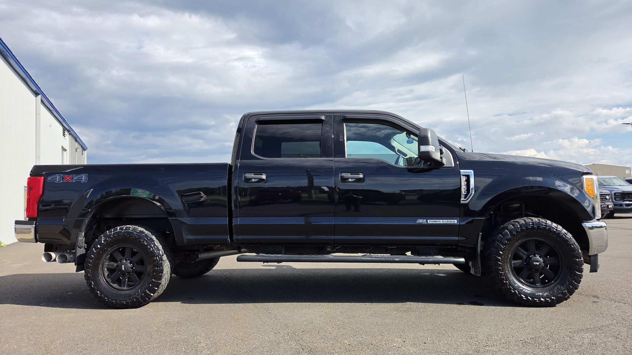 Ford Super Duty F-250 SRW 2017 — photo 2