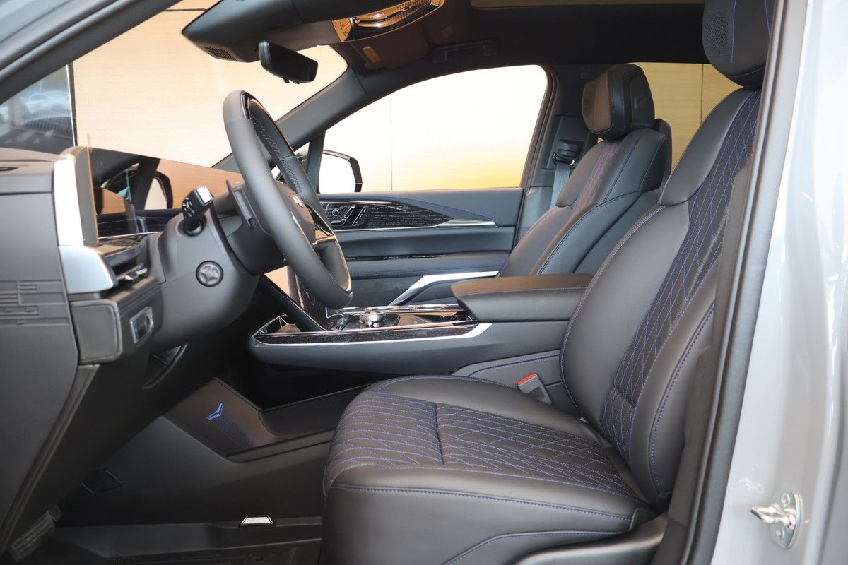 Photo Cadillac Escalade IQ Sport 2026 #6