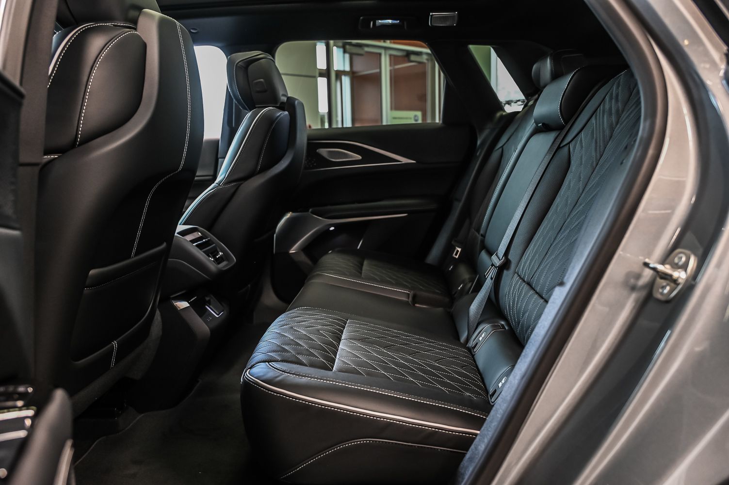 2026 Cadillac LYRIQ-V