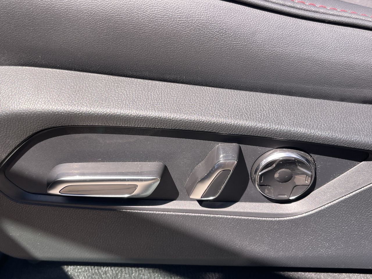 2025 Acura MDX
