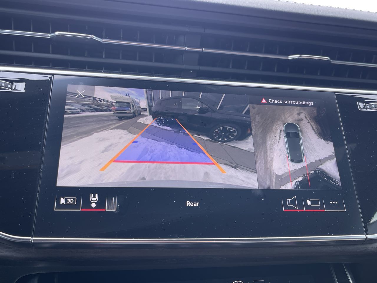 Audi Q8  2021 à Calgary, Alberta