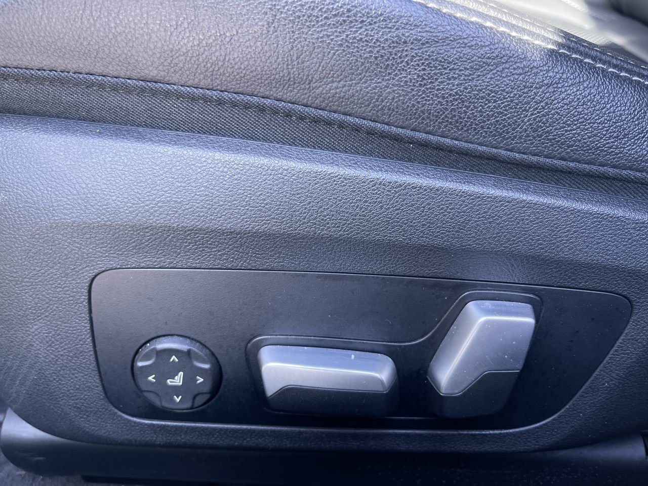 BMW 330i  2023 à Calgary, Alberta