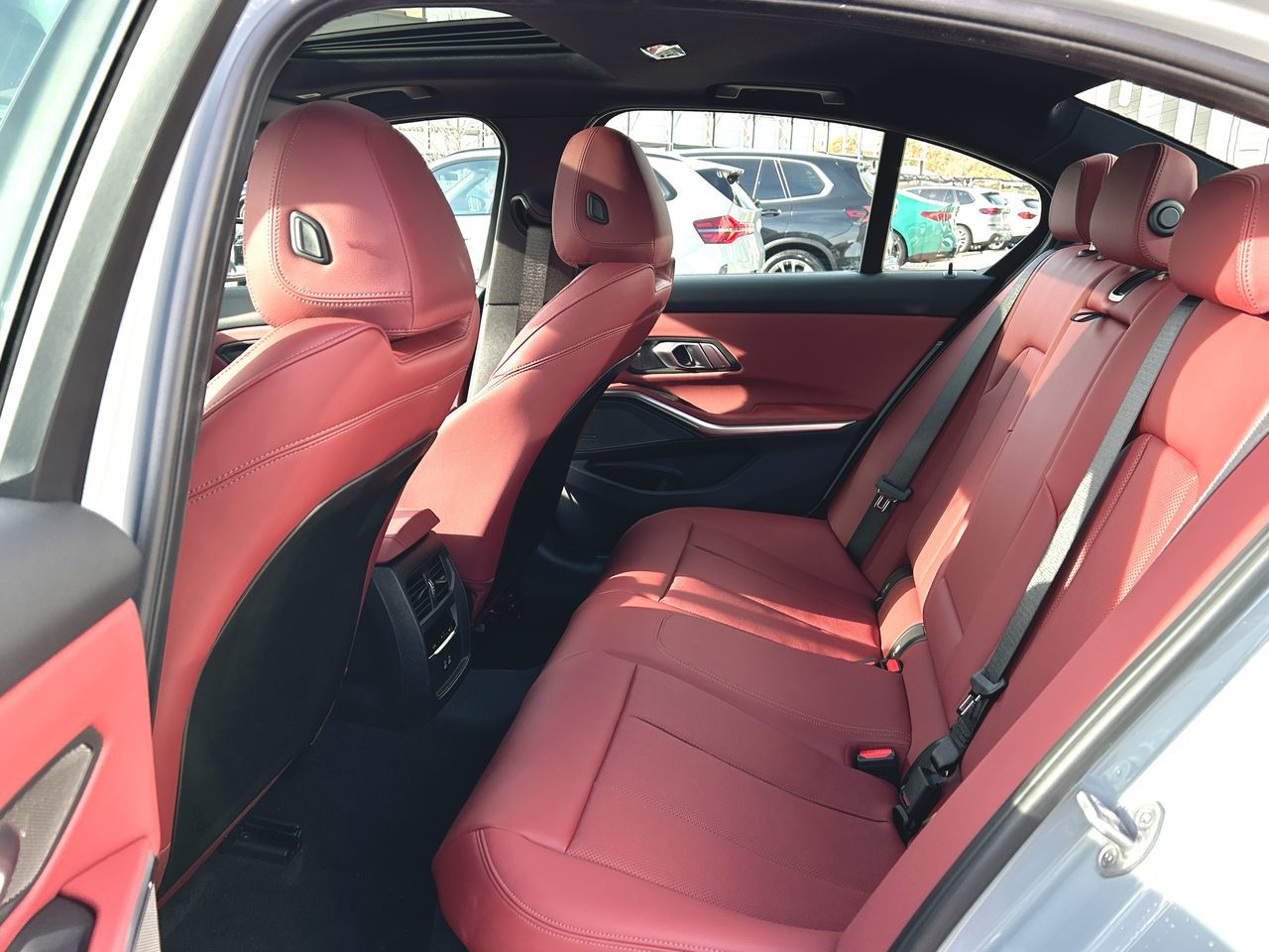 2026 BMW 330i