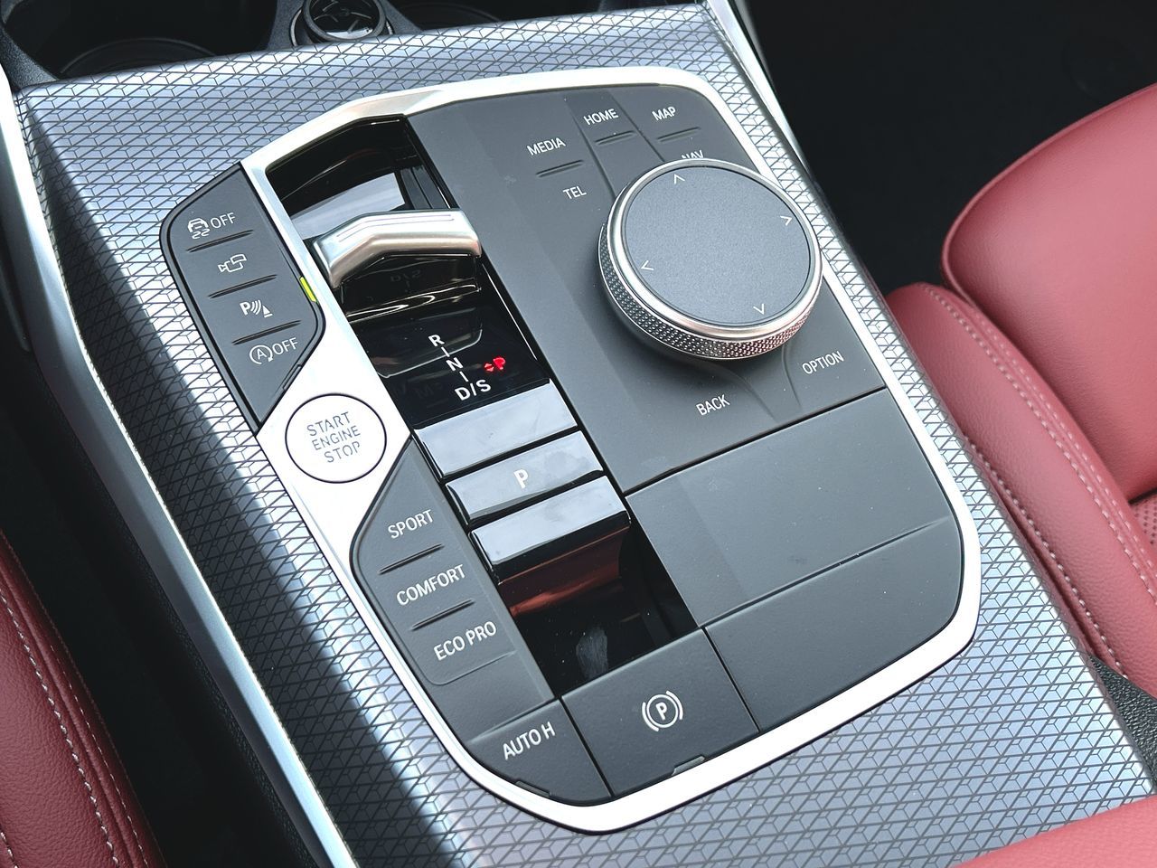 2026 BMW 330i