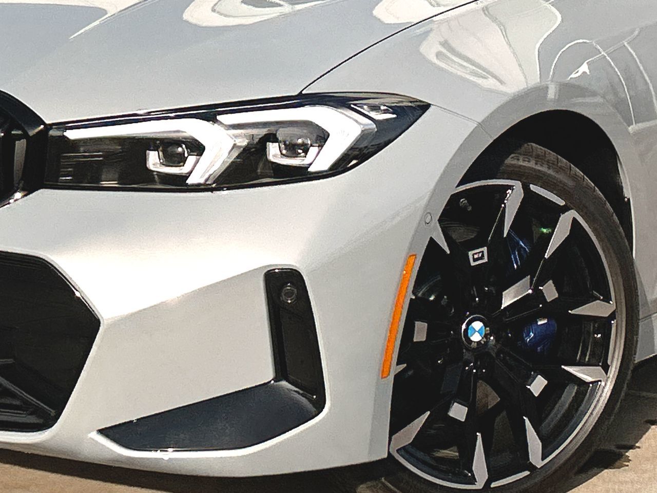 2026 BMW 330i
