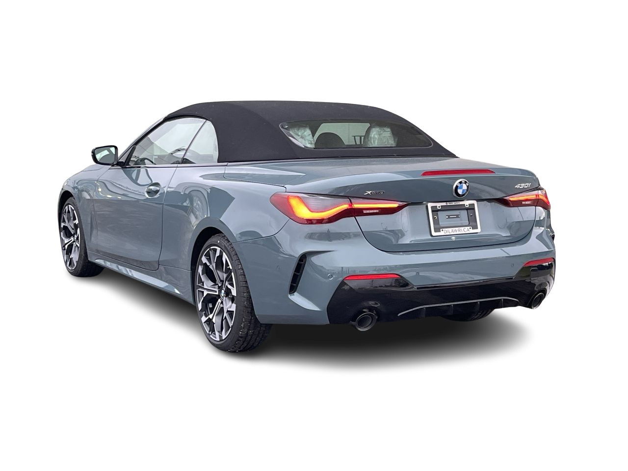 BMW 4 Series Cabriolet  2025 à Calgary, Alberta