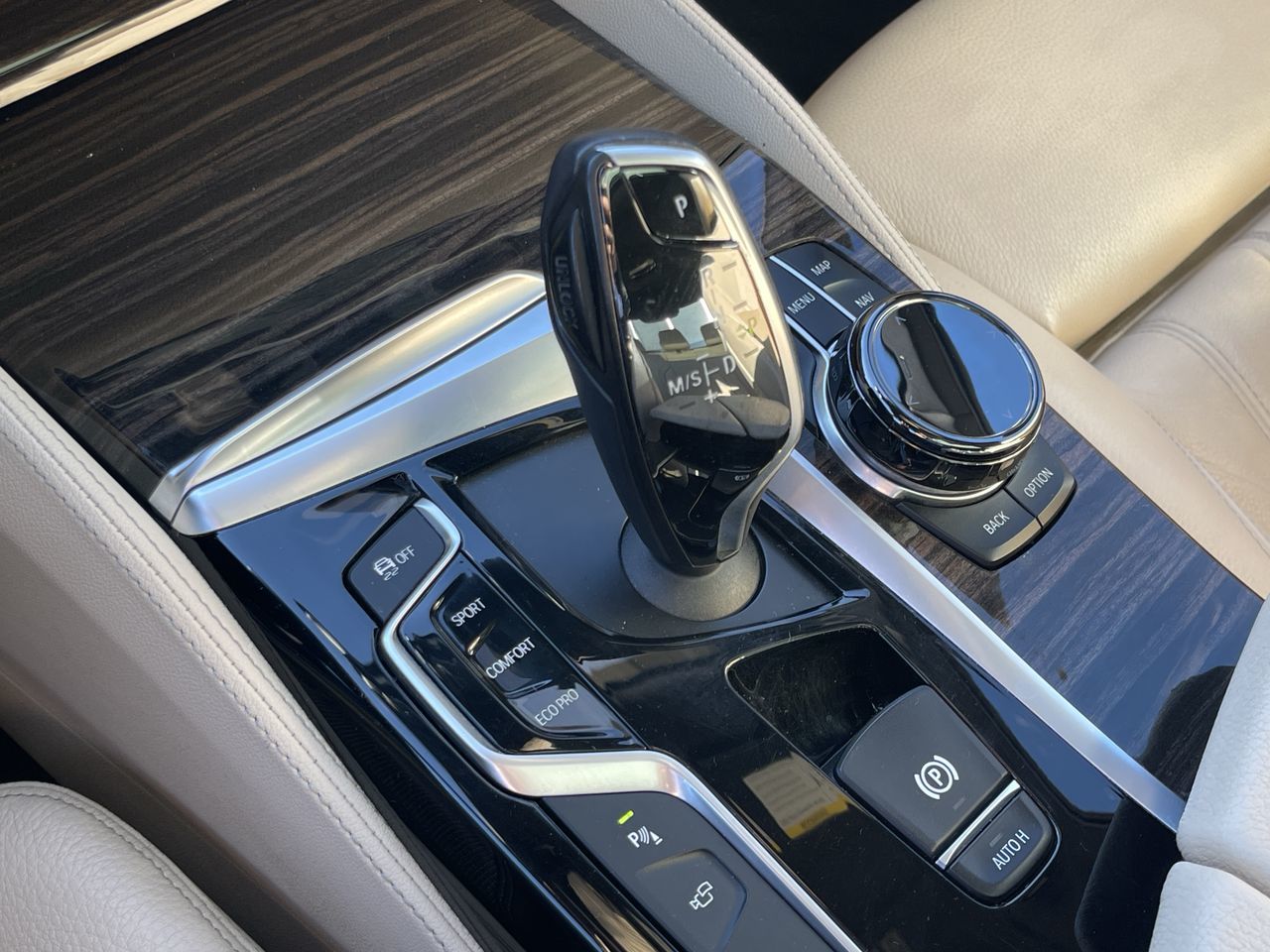 BMW 530i  2017 à Calgary, Alberta