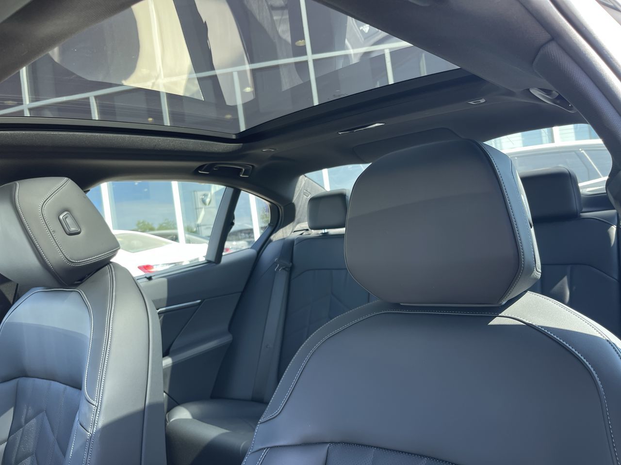 2026 BMW 530i