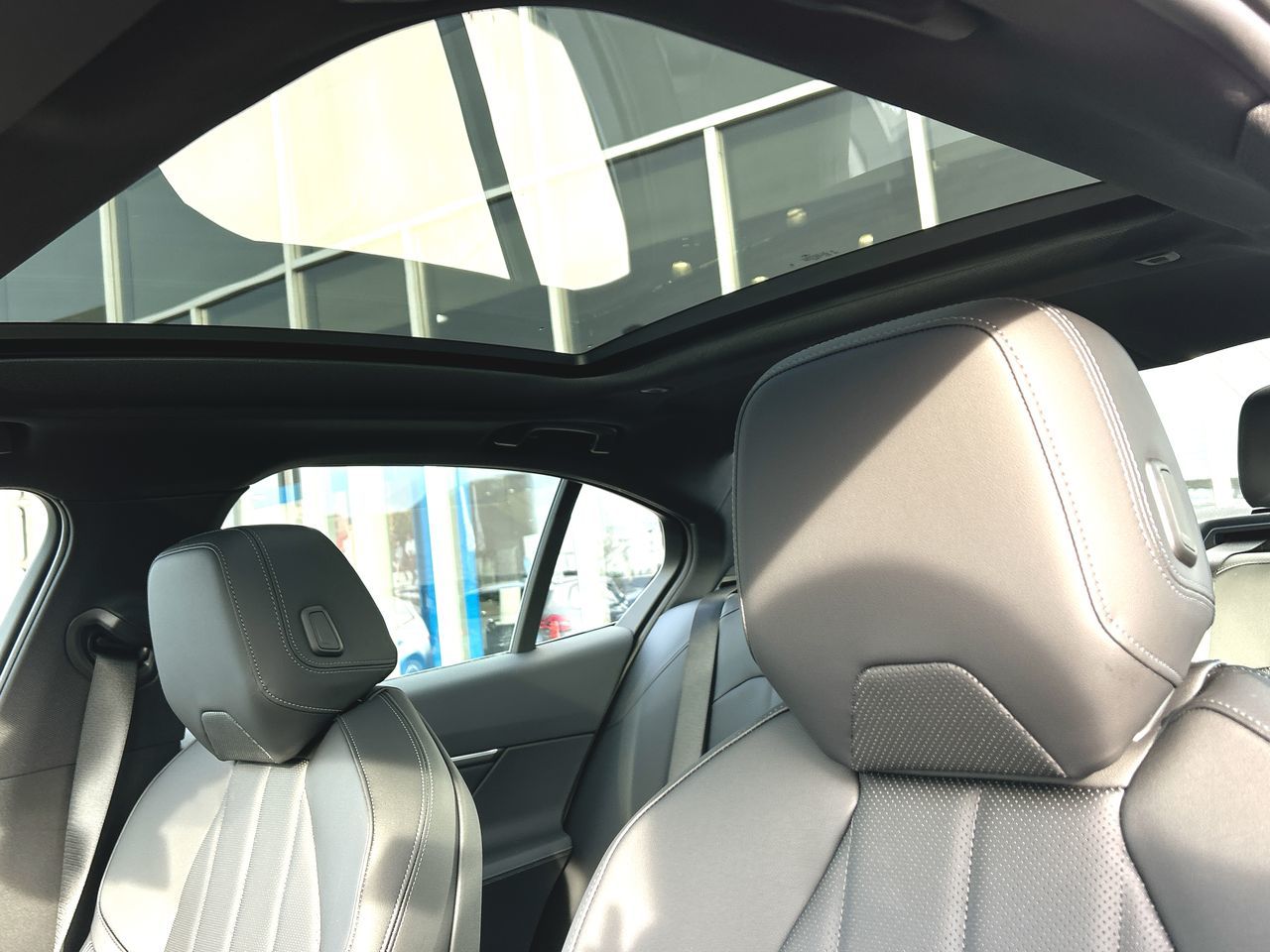 2026 BMW 540i