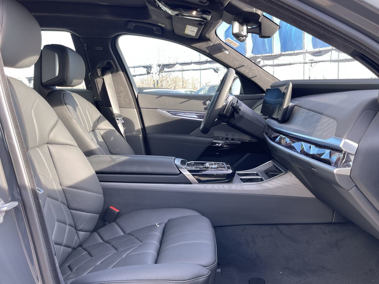 BMW 7 Series PHEV  2024 à Calgary, Alberta