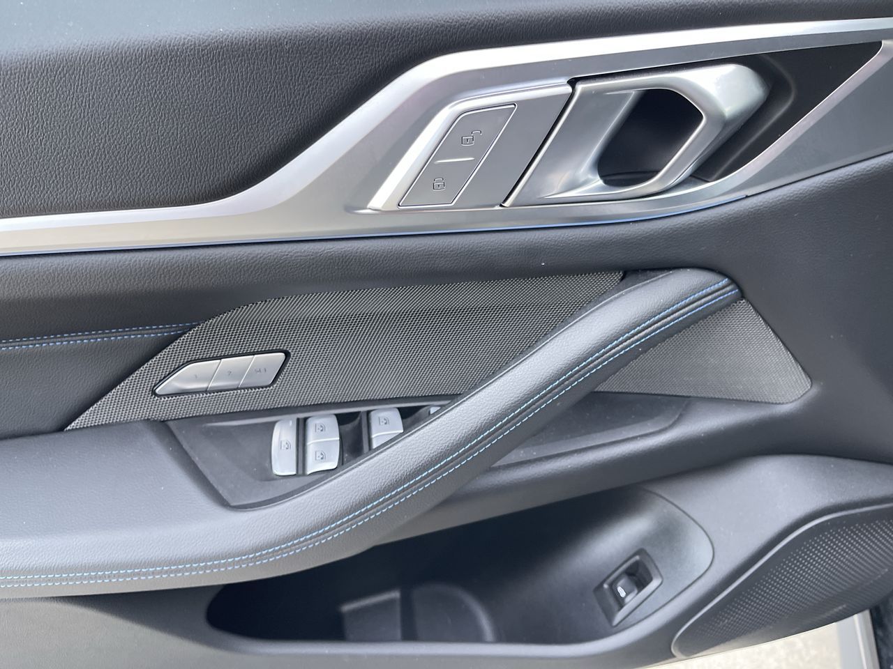 2024 BMW i4