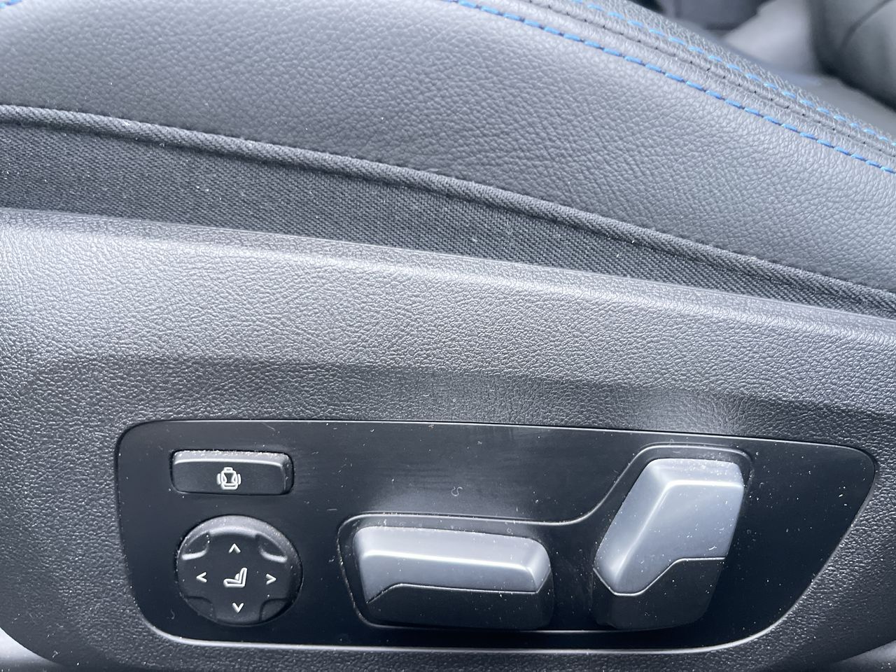 2024 BMW i4