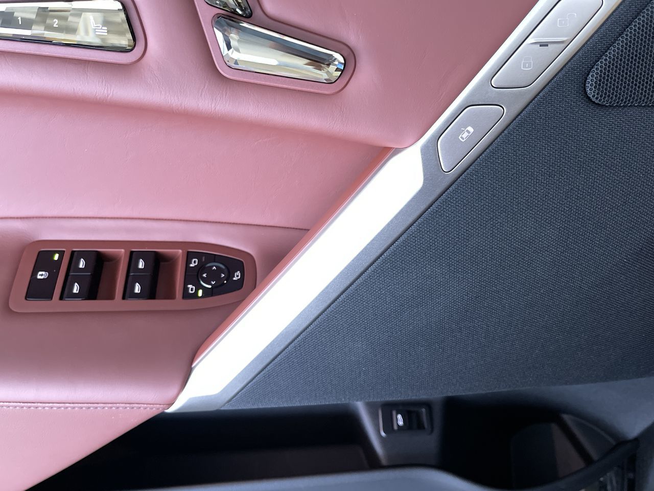 2023 BMW iX