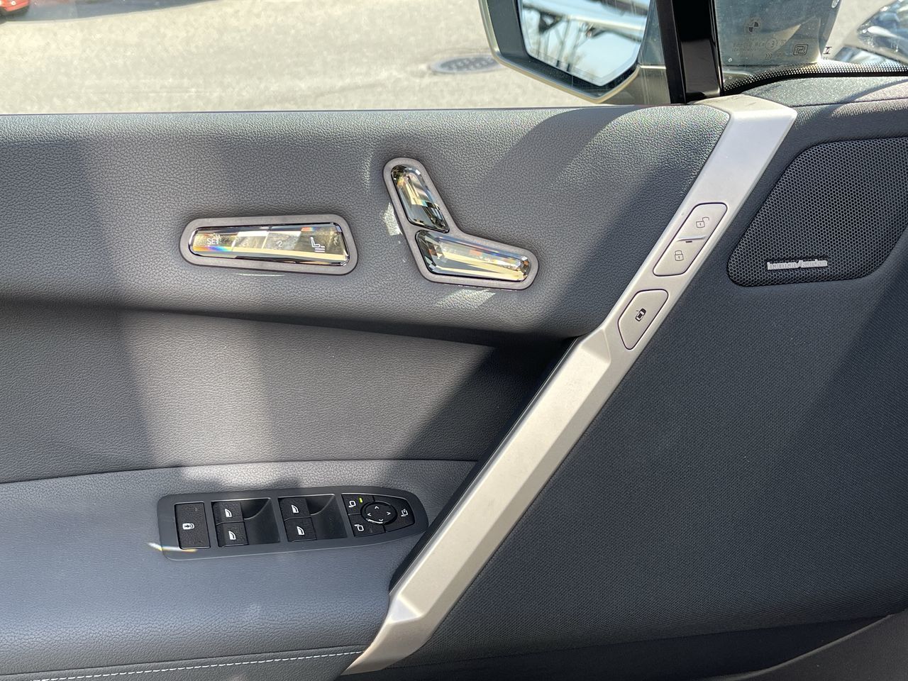 2024 BMW iX
