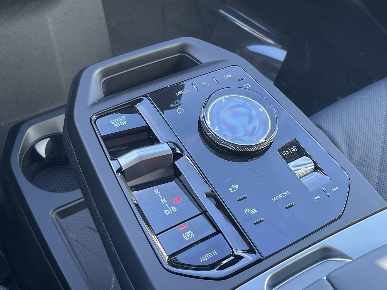 BMW iX  2026 à Calgary, Alberta