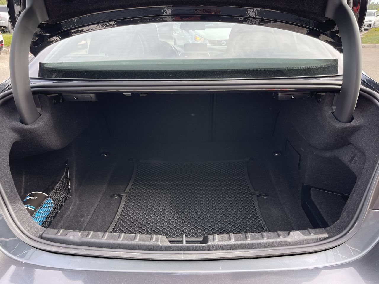 BMW M4  2016 à Calgary, Alberta