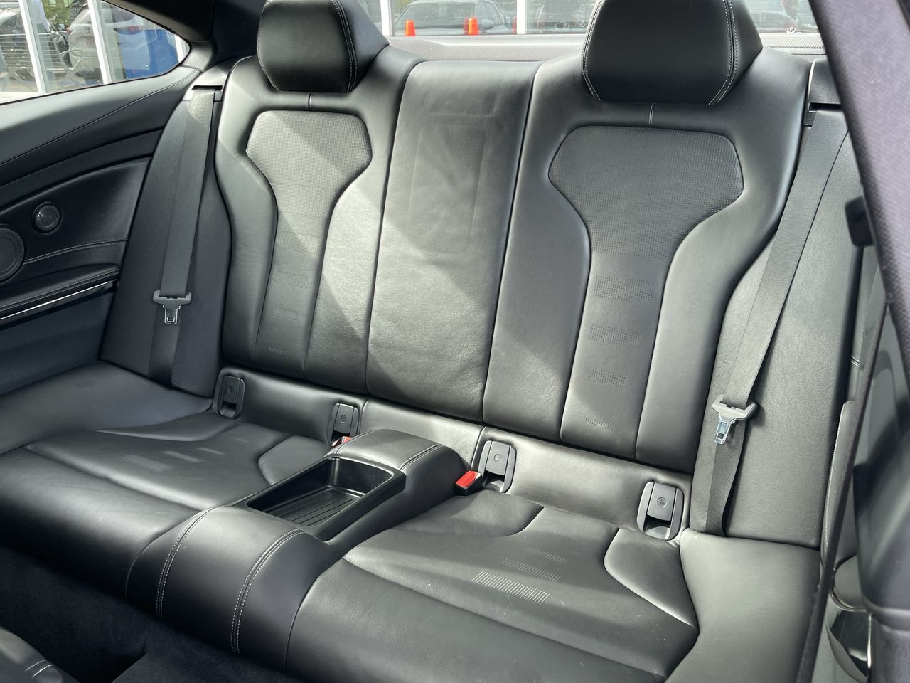 BMW M4  2016 à Calgary, Alberta