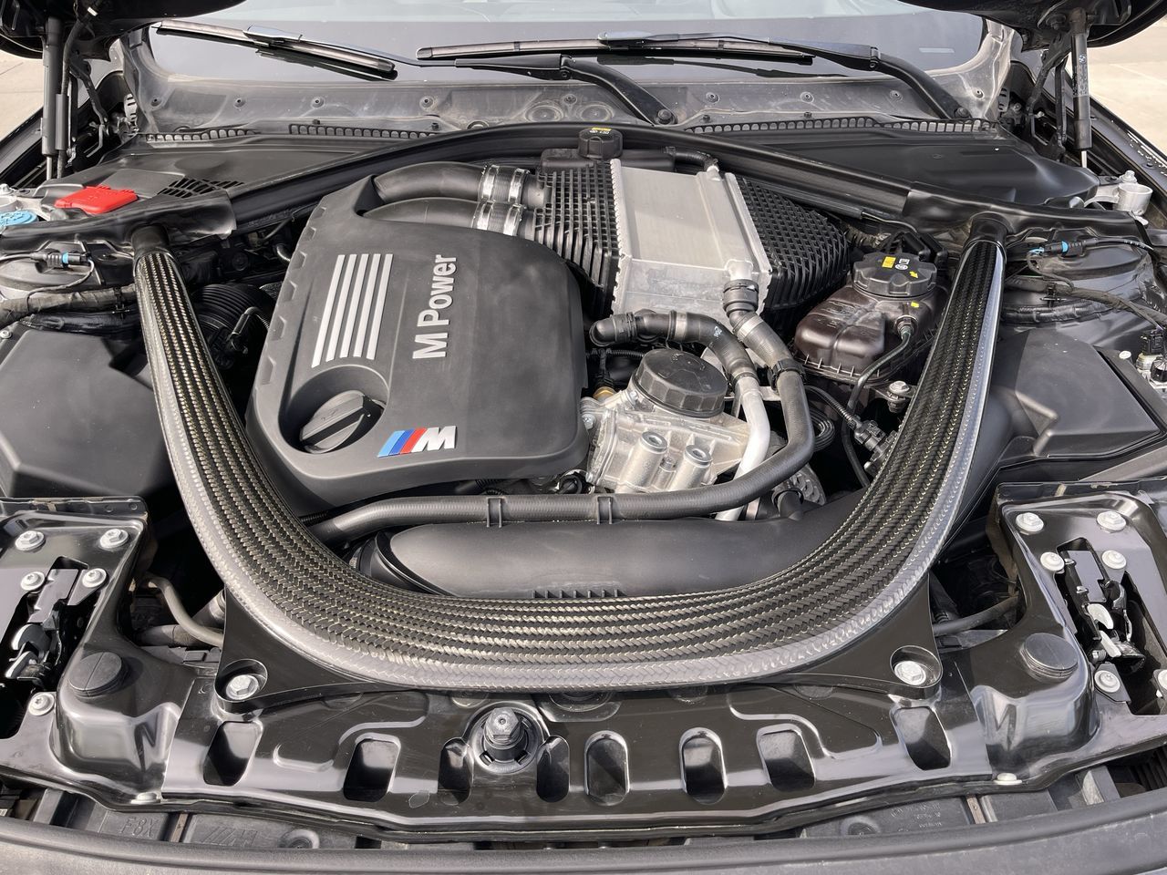 BMW M4  2016 à Calgary, Alberta