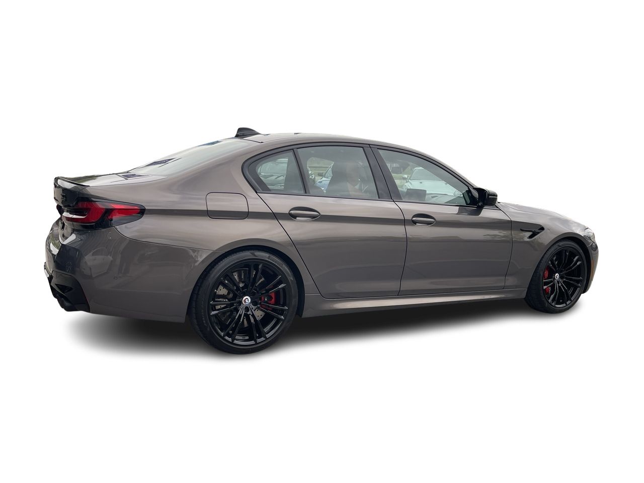 2023 BMW M5