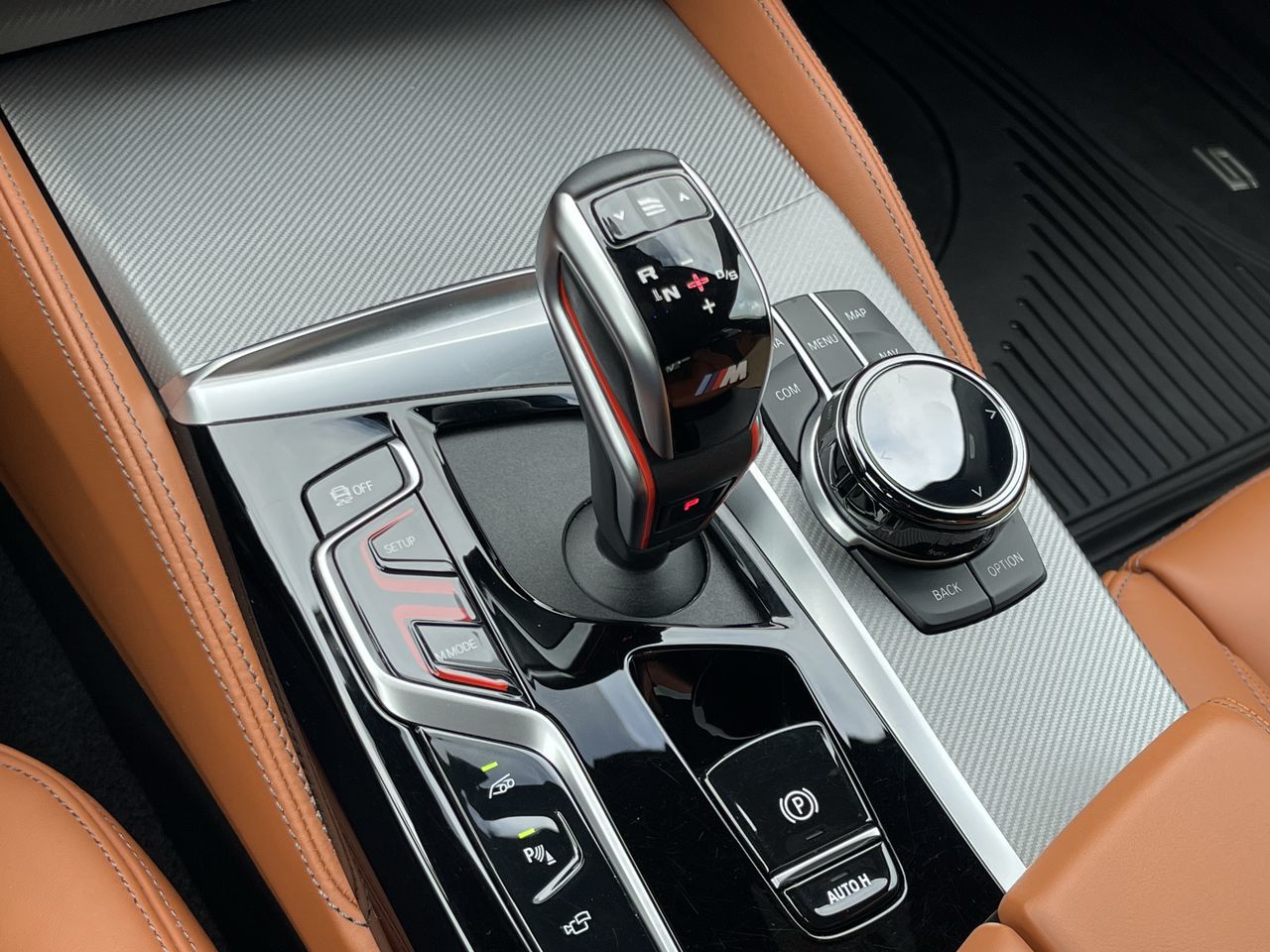 2023 BMW M5