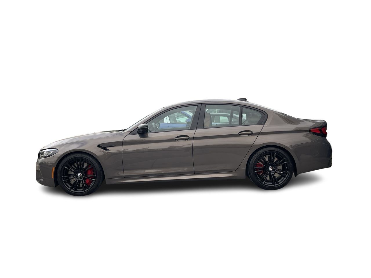 2023 BMW M5