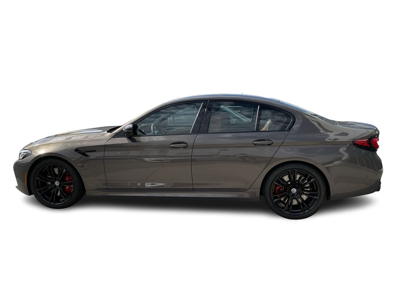 2023 BMW M5