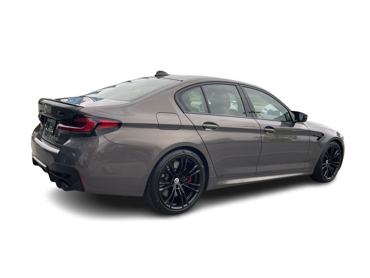 2023 BMW M5