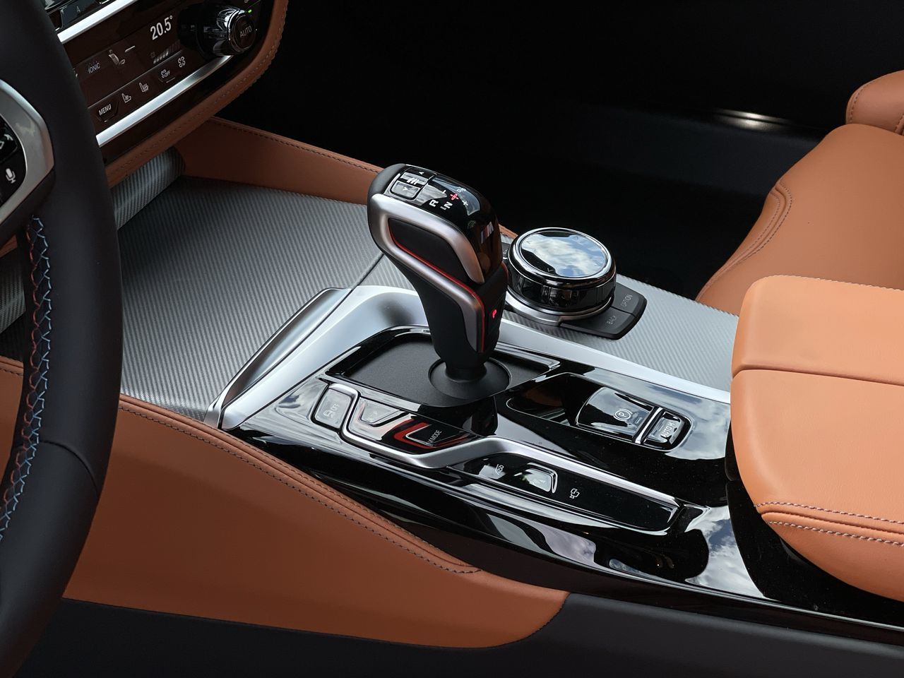 2023 BMW M5