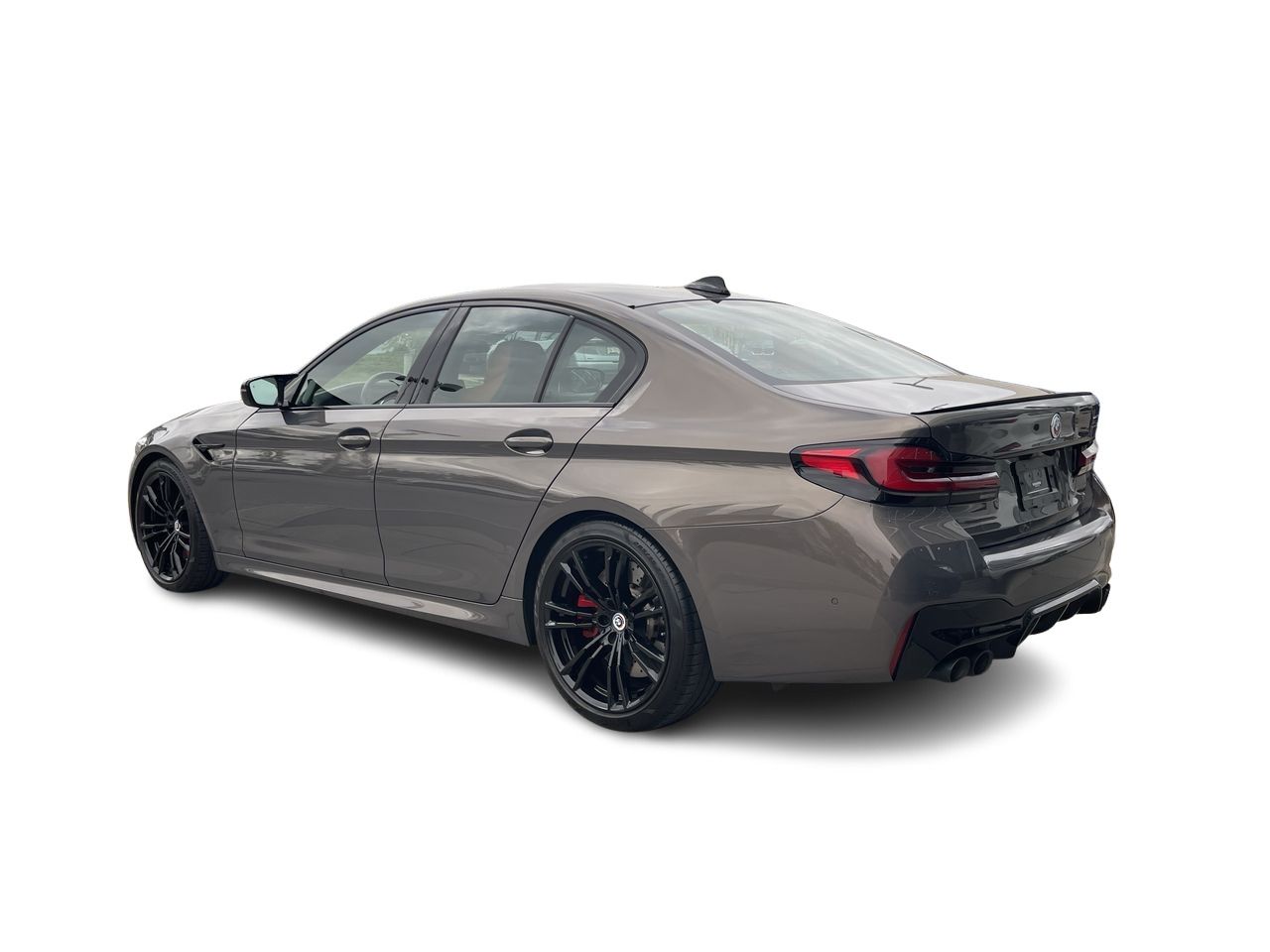 2023 BMW M5
