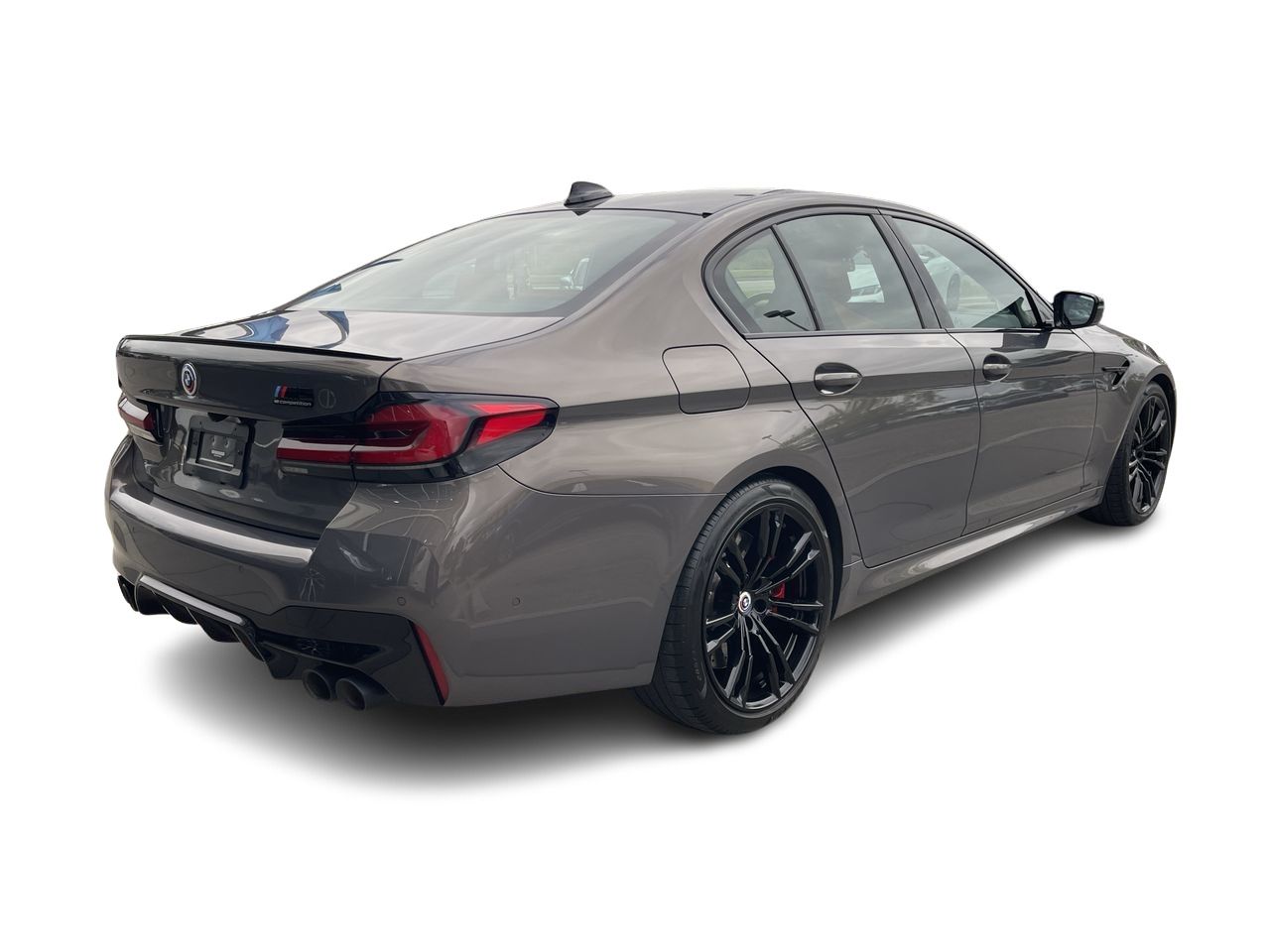 2023 BMW M5