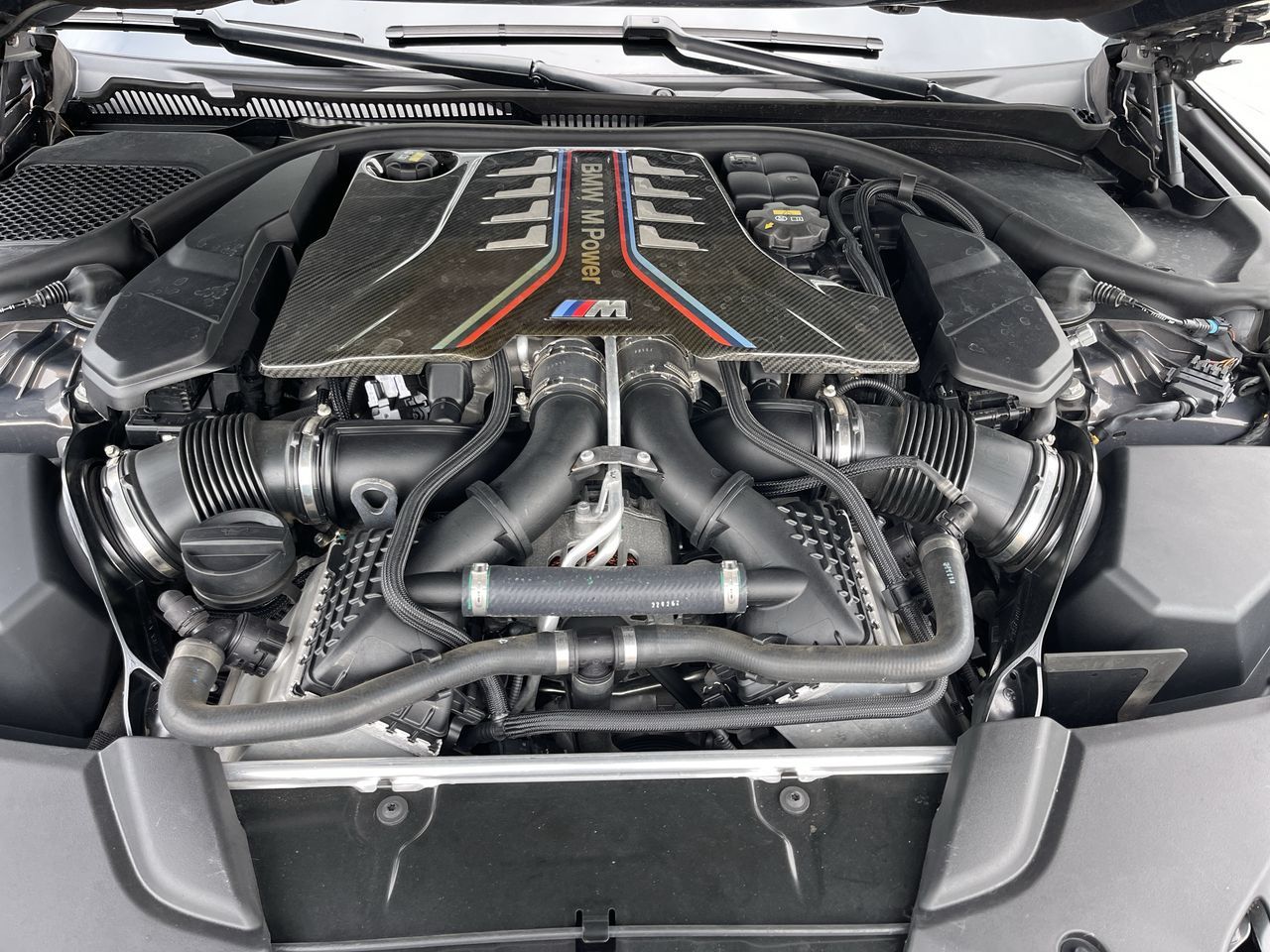 2023 BMW M5