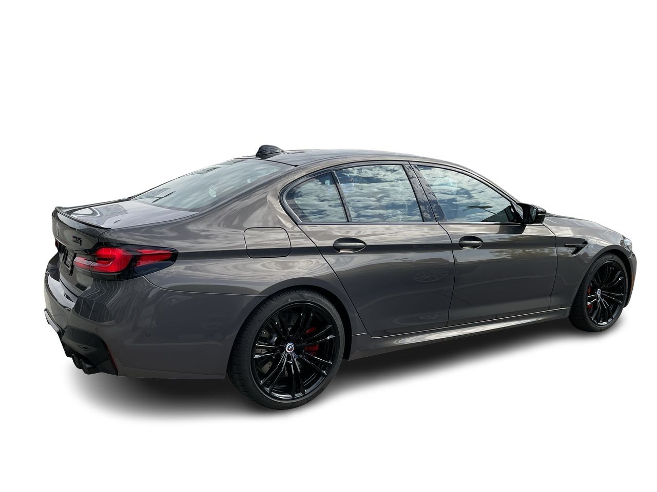 2023 BMW M5