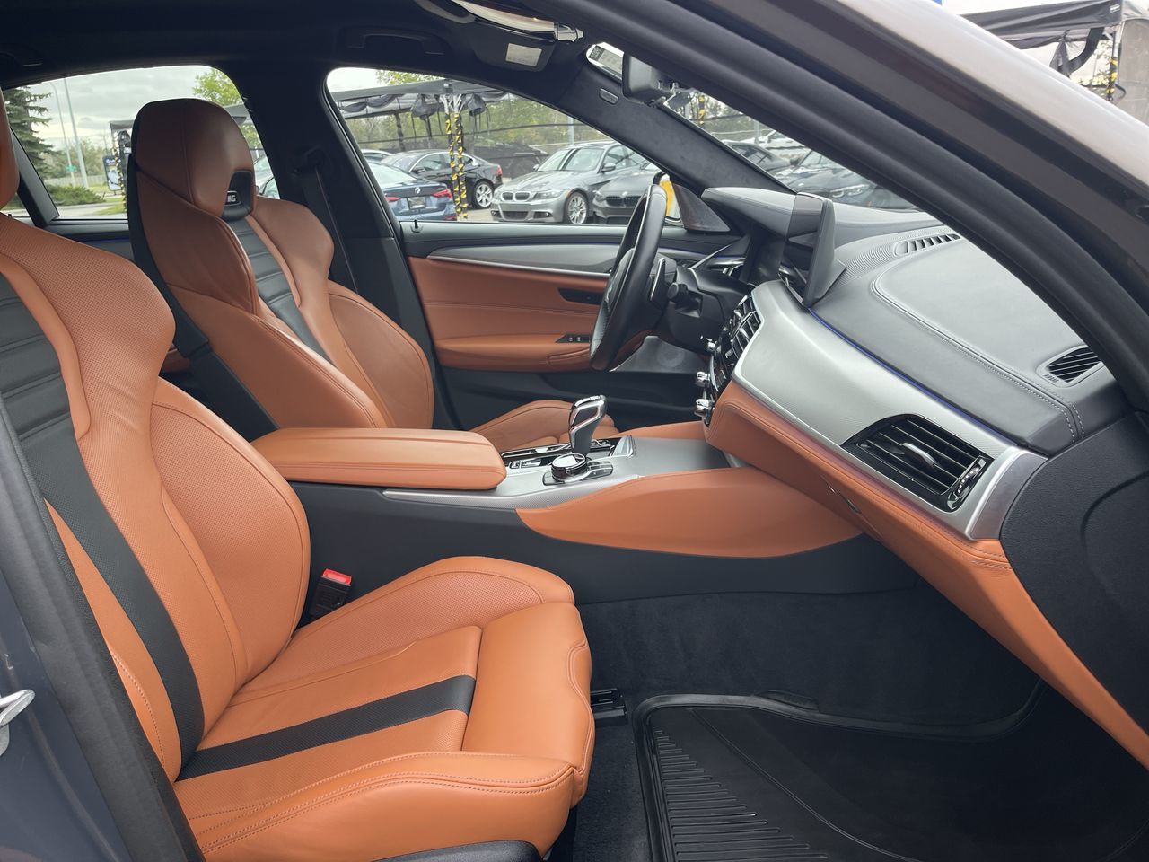2023 BMW M5