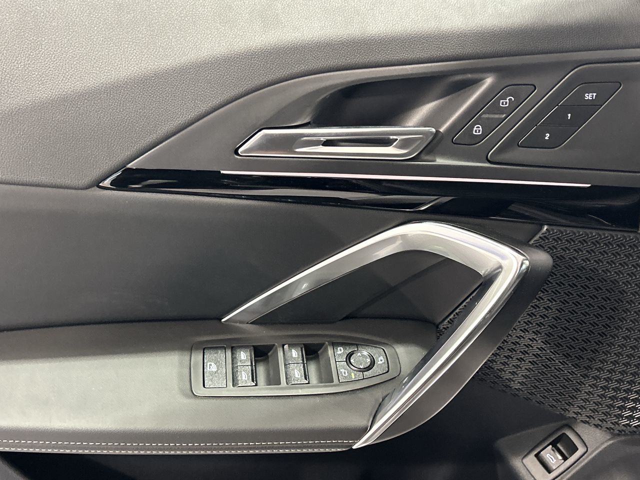 2025 BMW X1