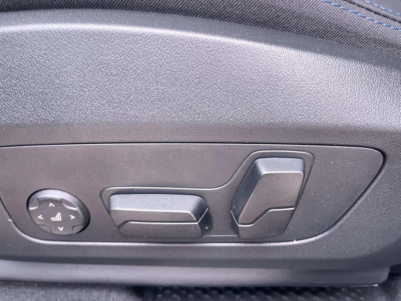 BMW X2  2026 à Calgary, Alberta