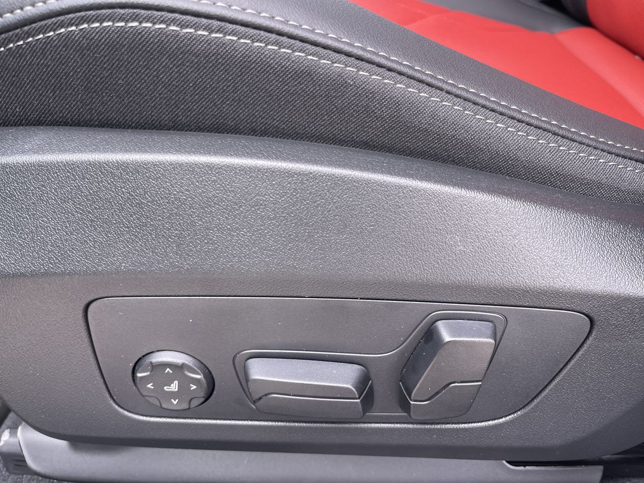 BMW X2  2026 à Calgary, Alberta