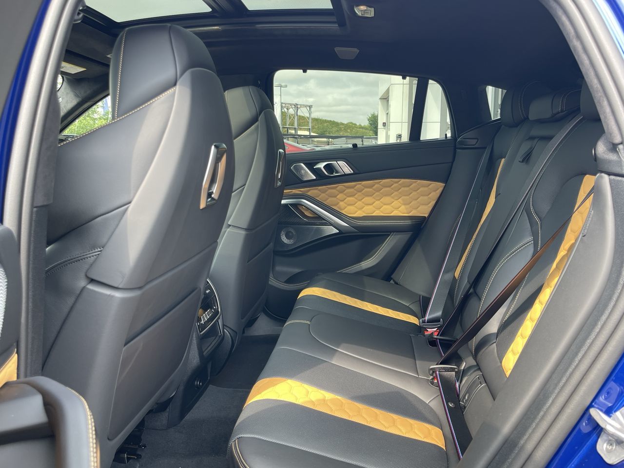 2027 BMW X6 M