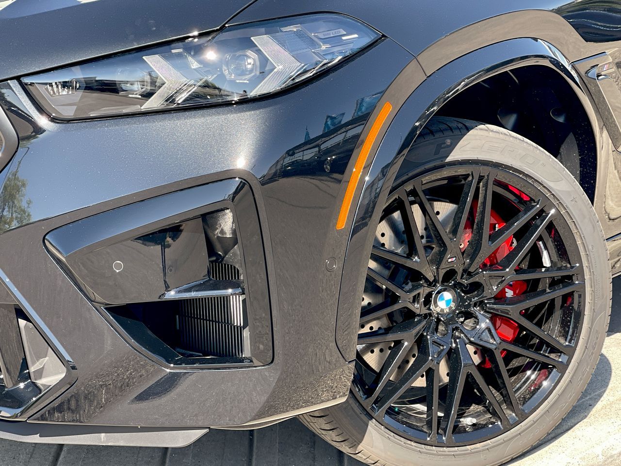 2027 BMW X6 M