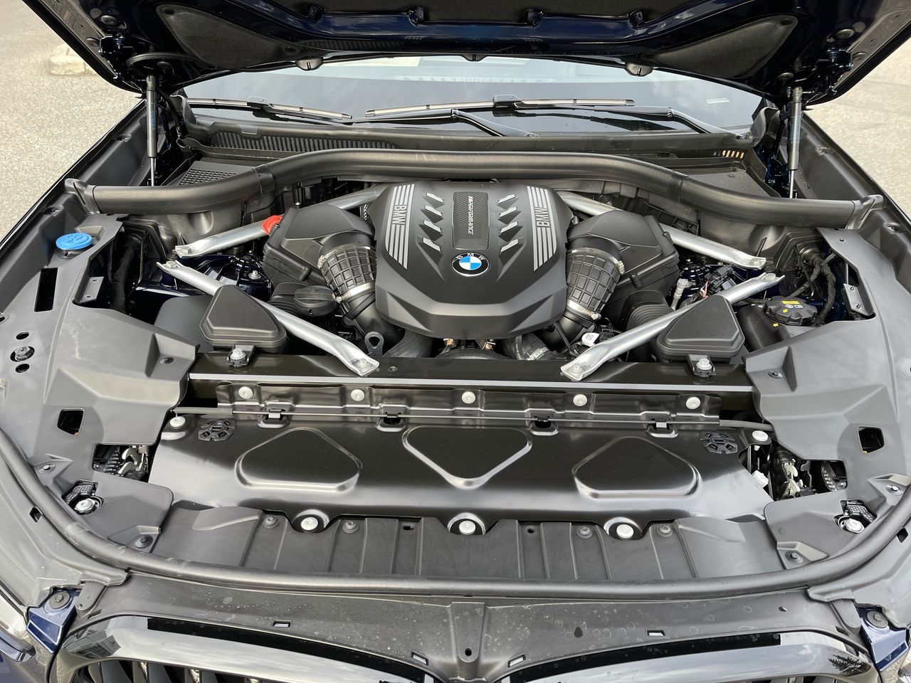 BMW X6  2022 à Calgary, Alberta