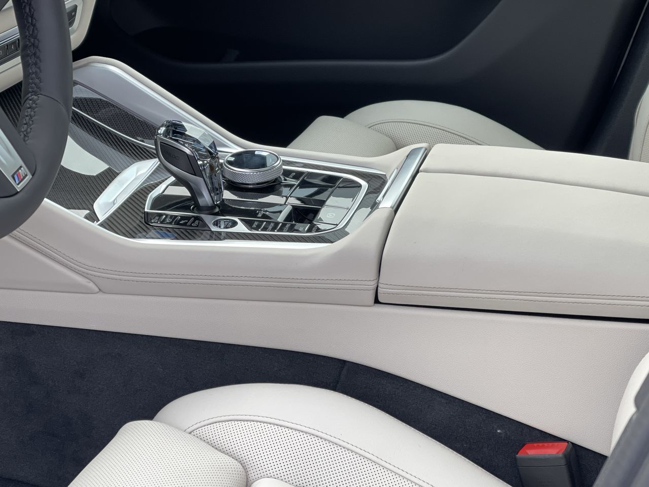 BMW X6  2022 à Calgary, Alberta