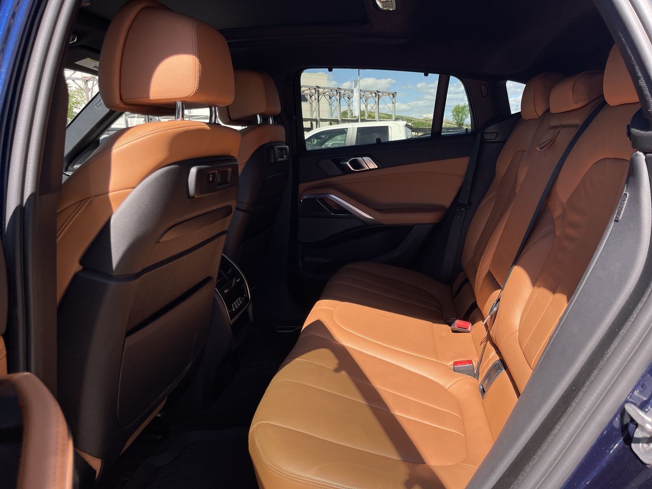 2022 BMW X6