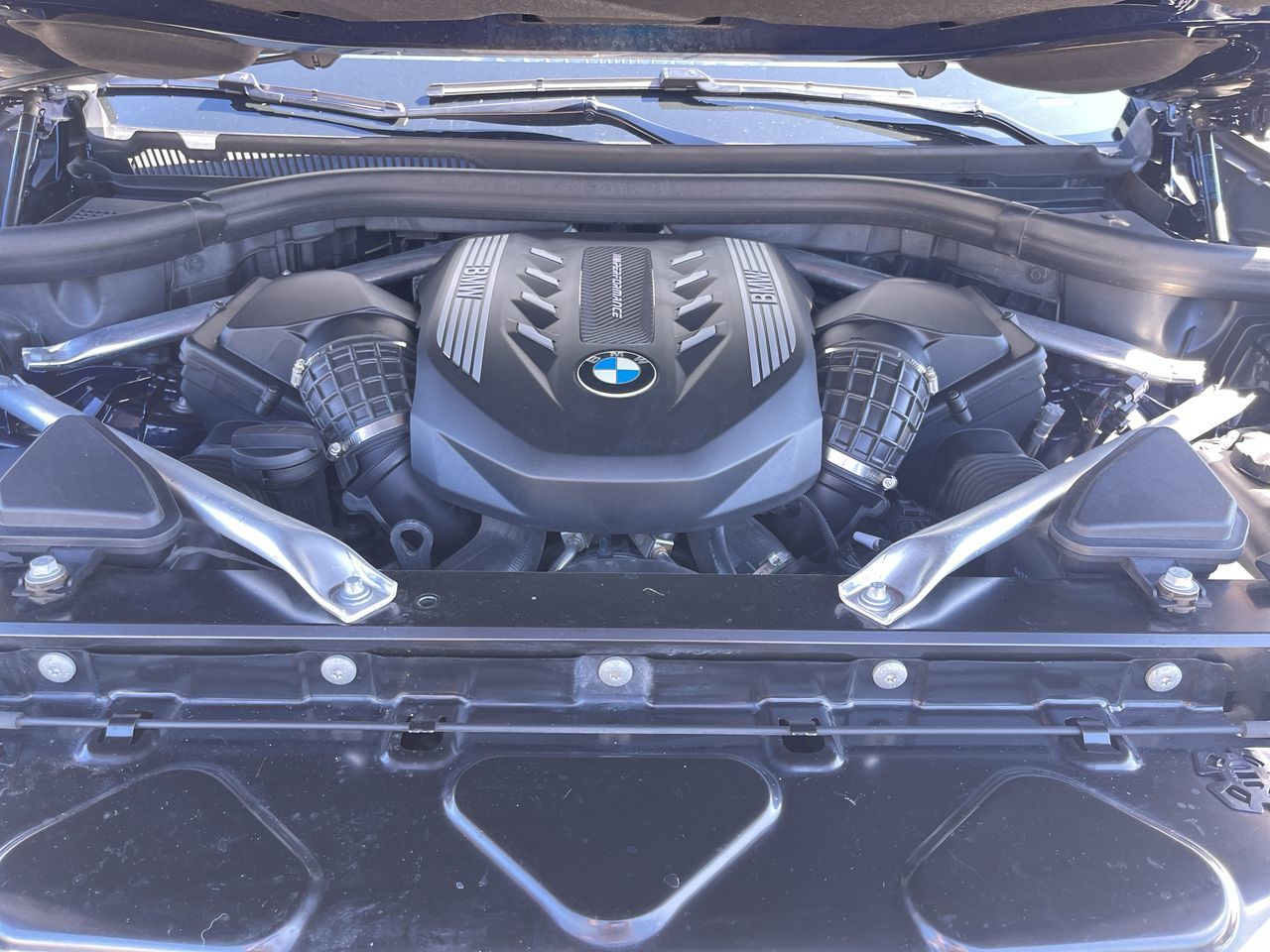 2022 BMW X6