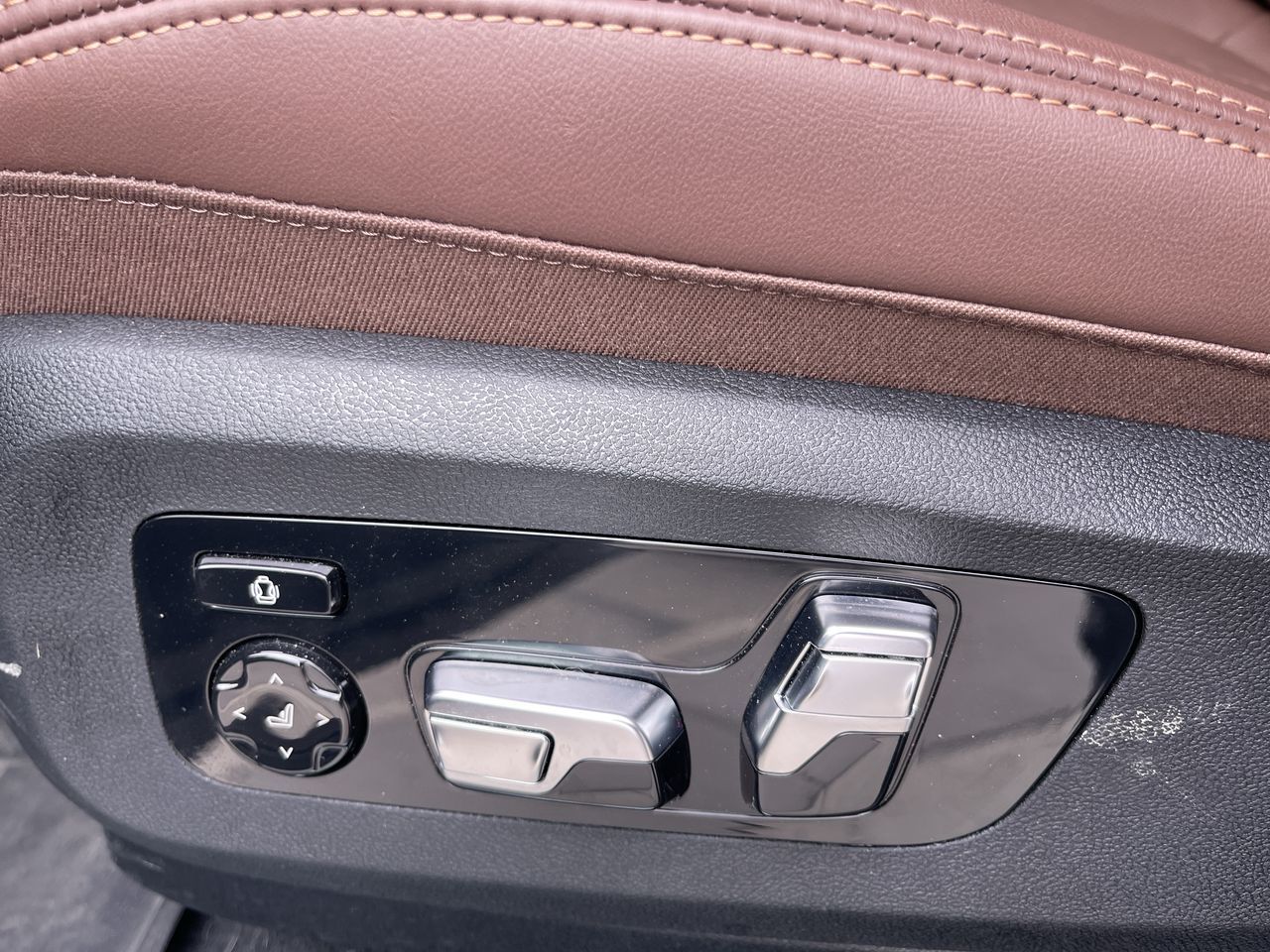 BMW X6  2026 à Calgary, Alberta