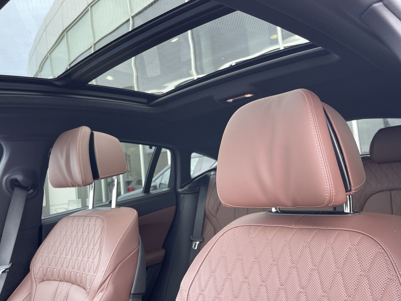 BMW X6  2026 à Calgary, Alberta