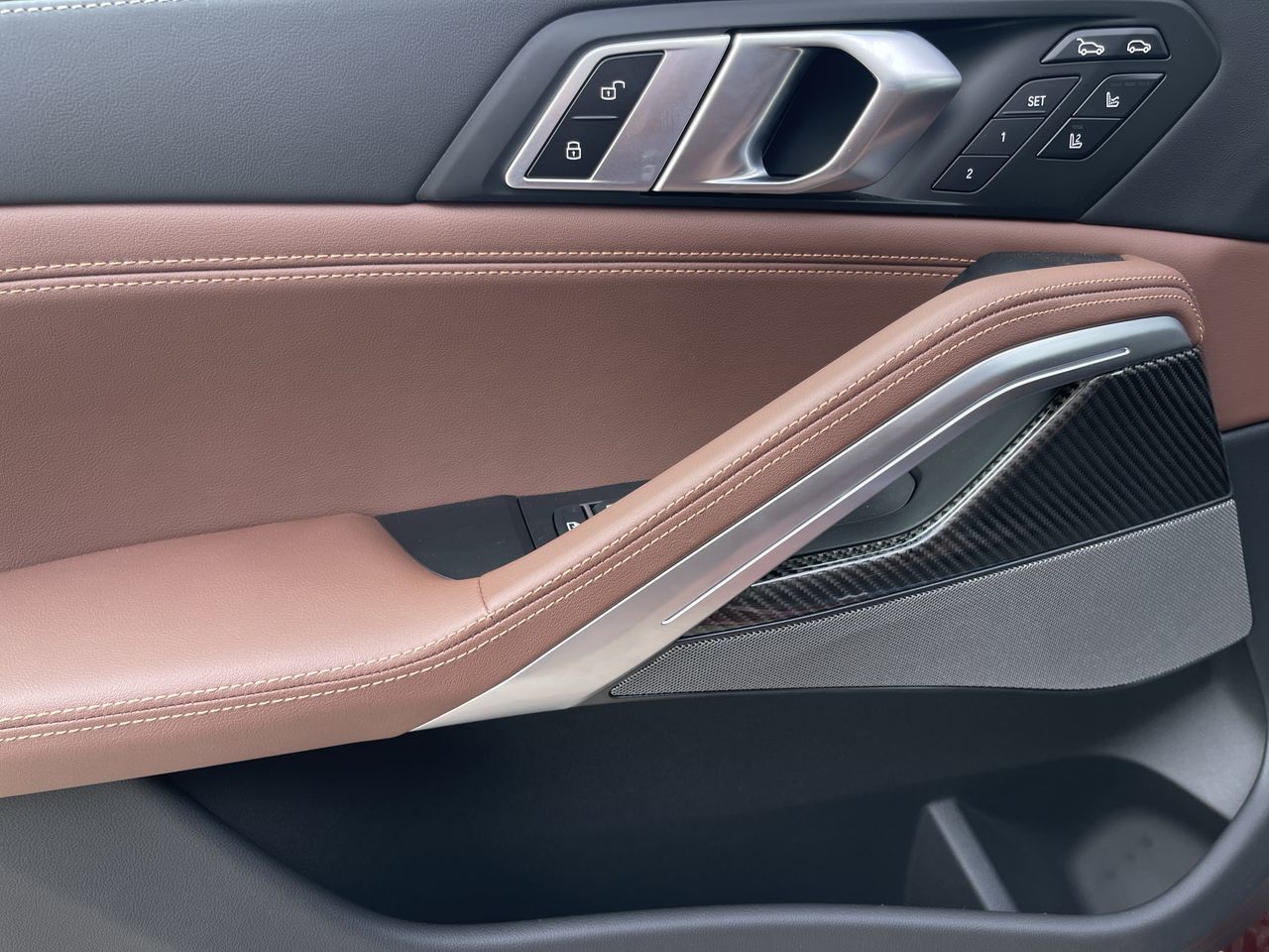 2027 BMW X6