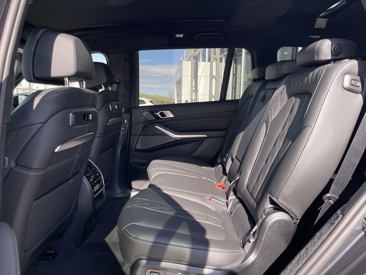 2026 BMW X7