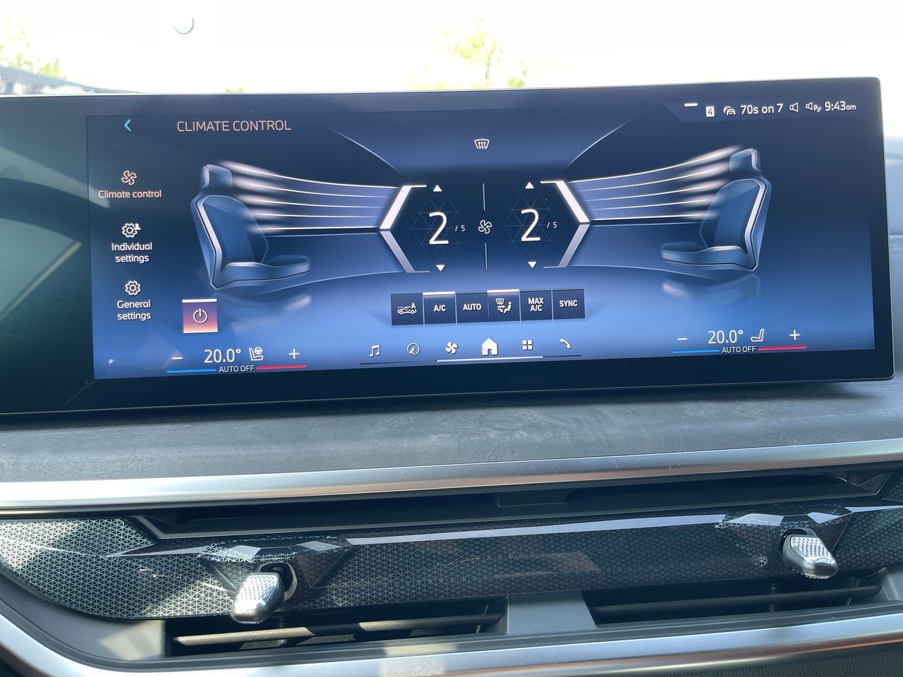 2027 BMW X7