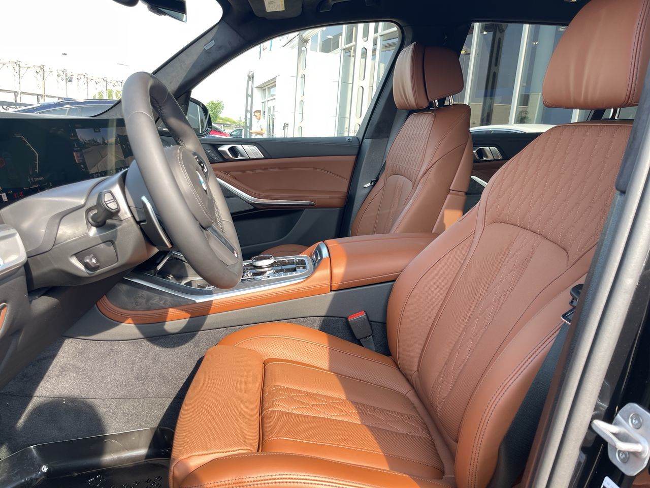 2027 BMW X7