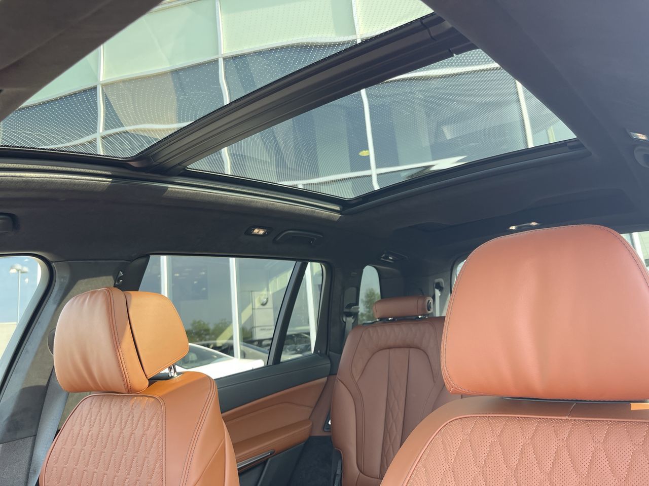 2027 BMW X7