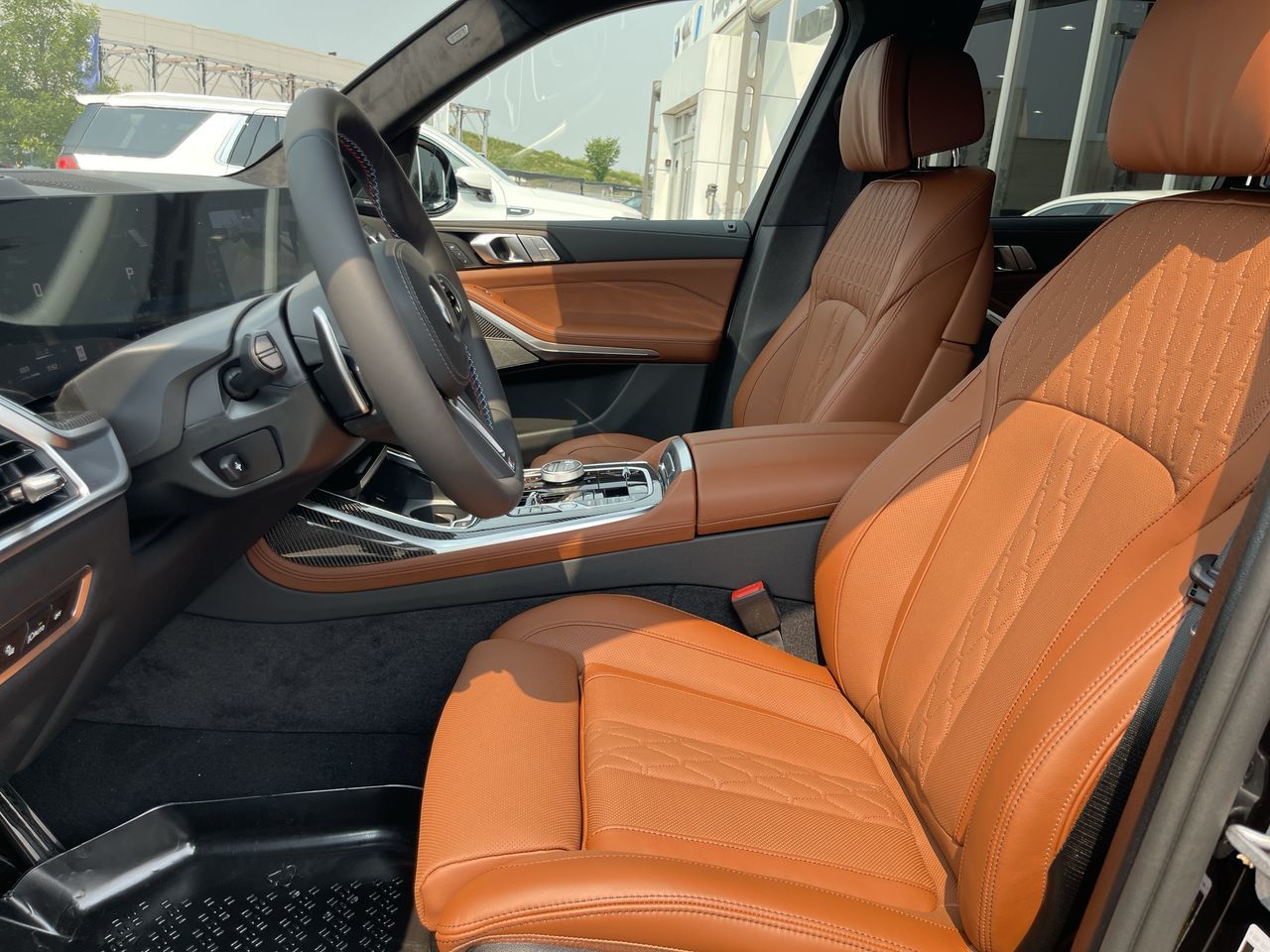 2027 BMW X7